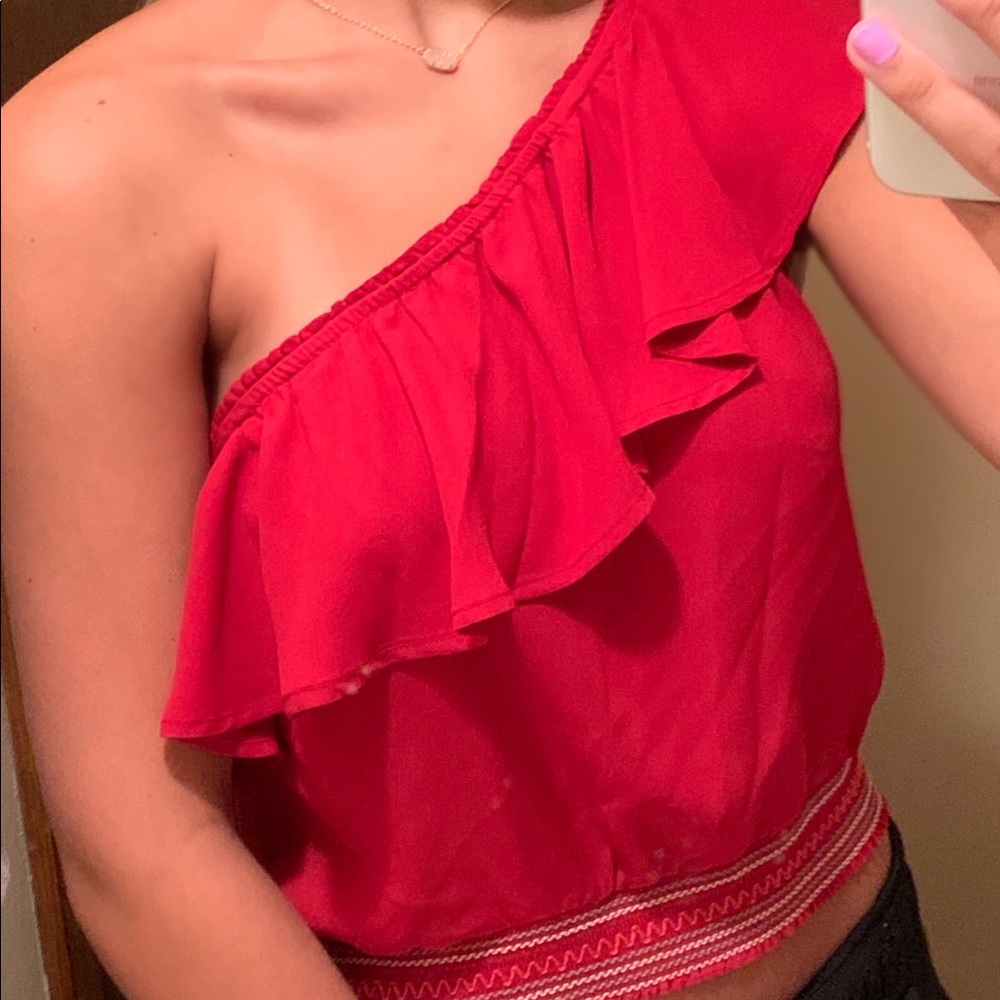 One shoulder top